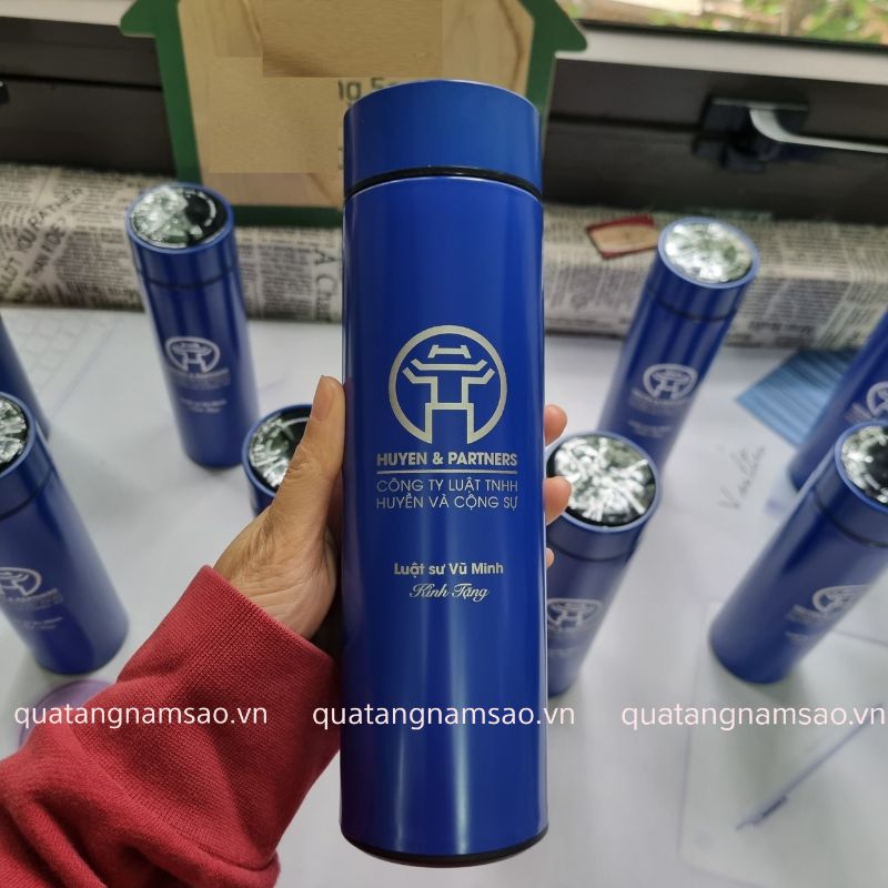 bình nước in logo quà tặng khách hàng