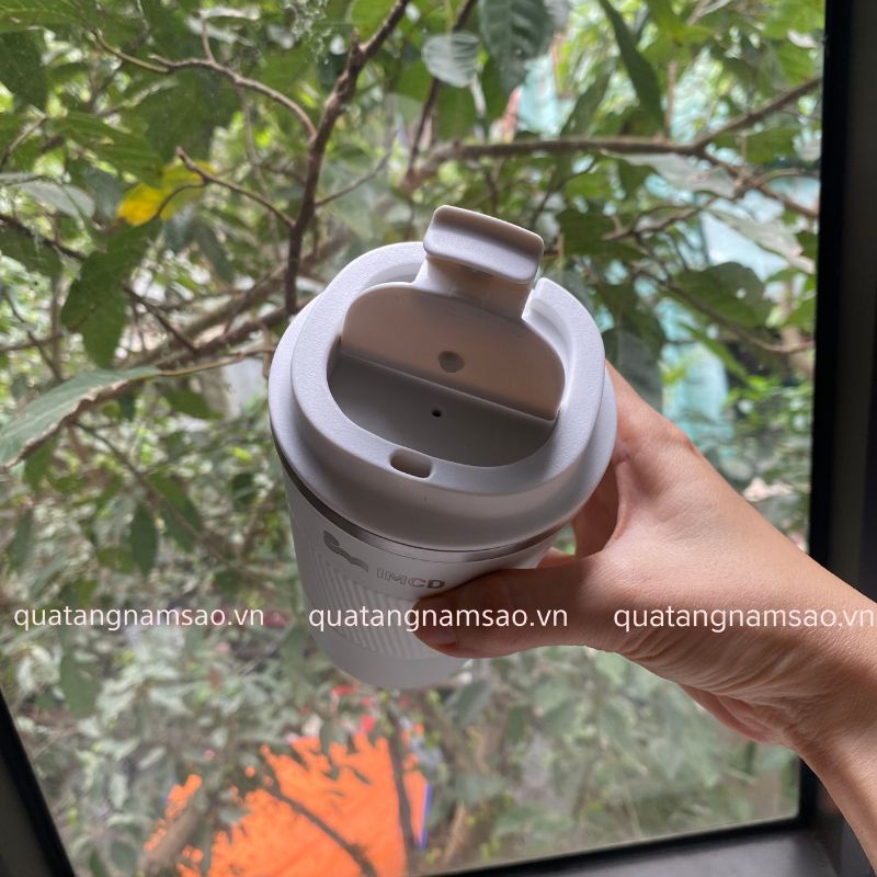 nắp cốc có lỗ nhỏ uống nước tiện lợi