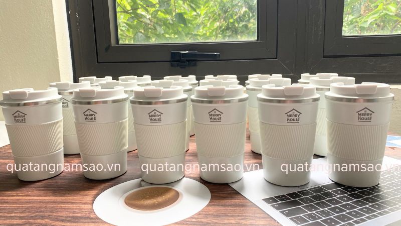 cung cấp cốc quà tặng số lượng lớn