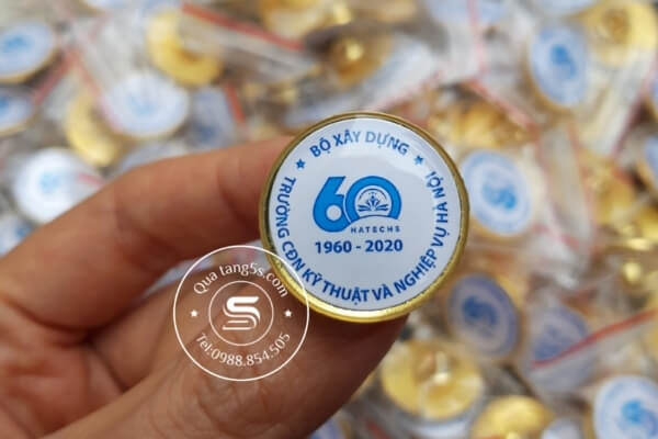 Huy hiệu cài áo in logo theo yêu cầu