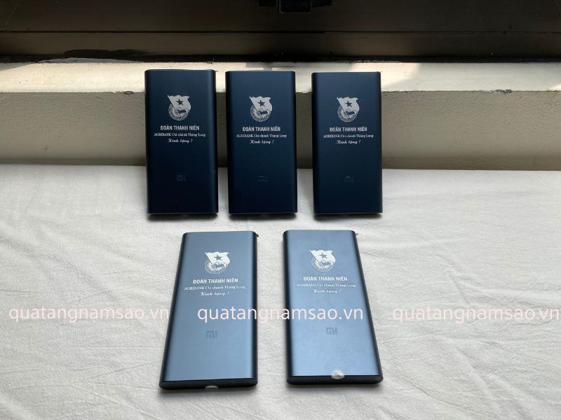 sạc dự phòng xiaomi màu xanh than