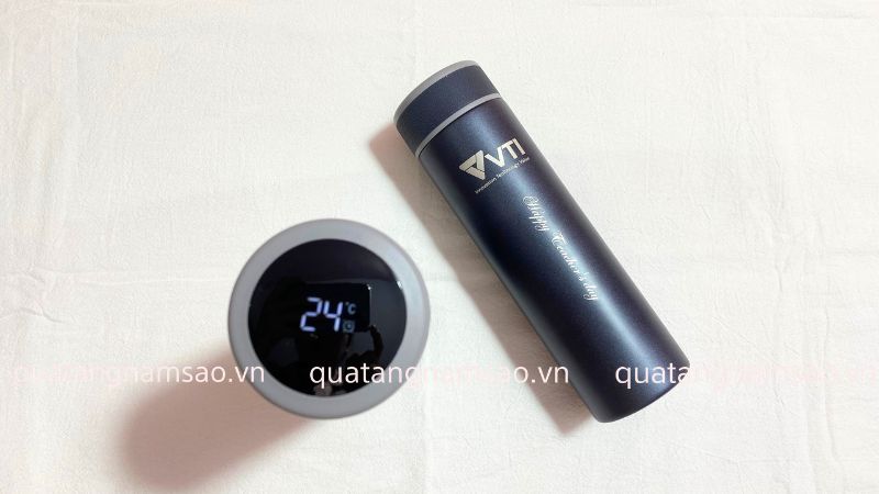 bình giữ nhiệt hiển thị nhiệt độ