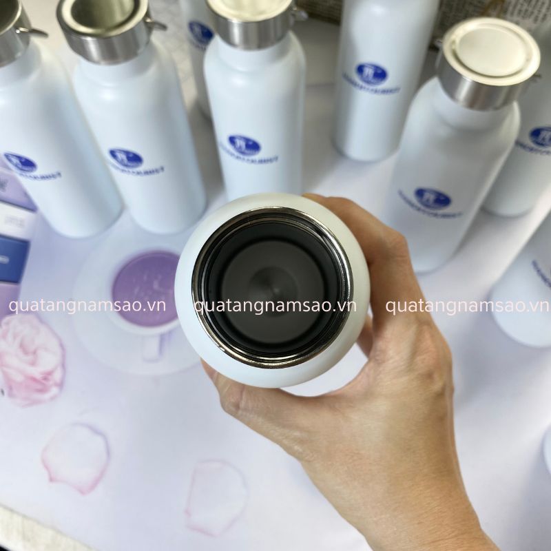 Chất liệu inox 304 giữ nhiệt
