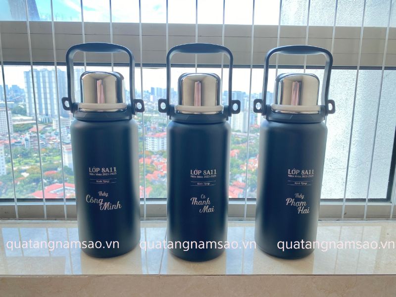 in logo lên bình nước theo yêu cầu