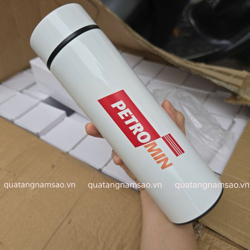 Công ty cung cấp quà tặng in logo